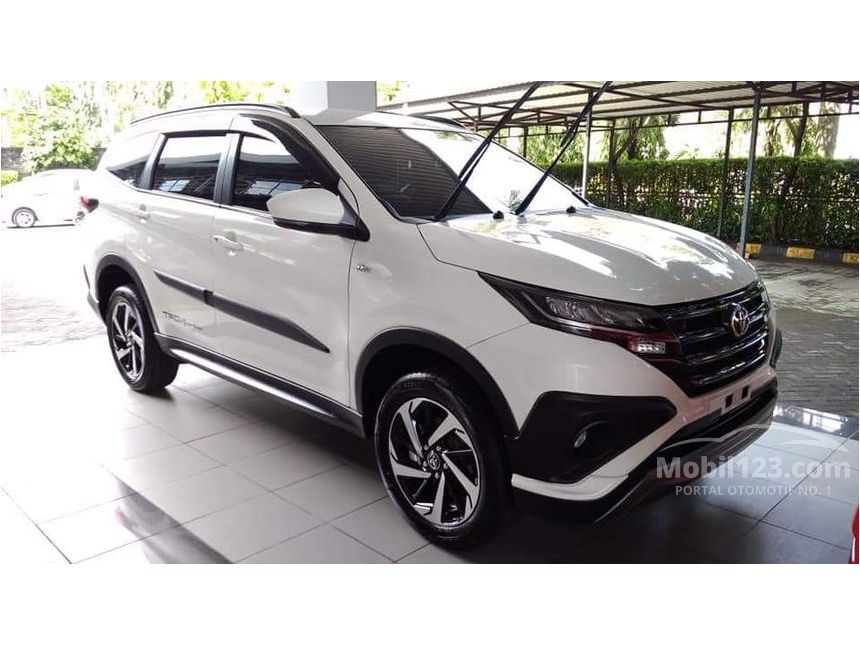 Jual Mobil Toyota Rush 2019 Trd Sportivo 1 5 Di Jawa Timur Manual Suv Putih Rp 253 000 000 5976773 Mobil123 Com