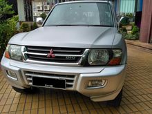 2000 Mitsubishi Pajero 3.2 3.2 Automatic SUV Offroad 4WD