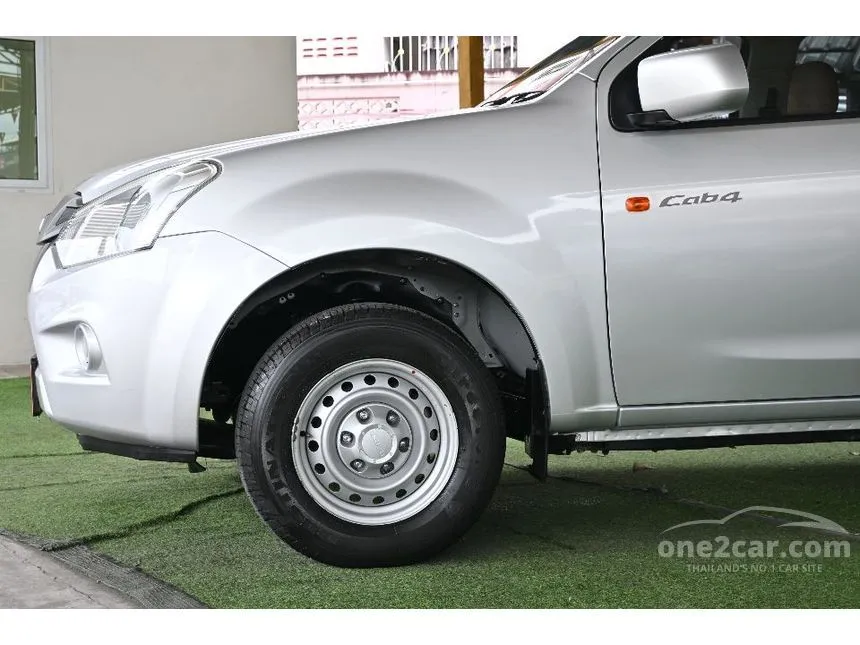 2017 Isuzu D-MAX S Cab-4 Pickup