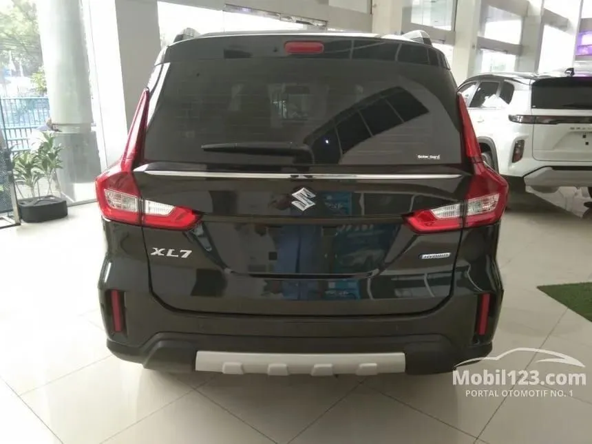 Jual Mobil Suzuki XL7 2024 ZETA 1.5 di Banten Automatic Wagon Hitam Rp 203.400.000