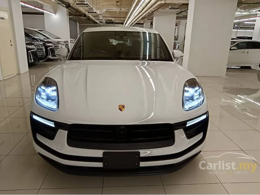 2022 Porsche Macan SUV