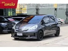 2012 Honda JAZZ 1.5 (ปี 08-14) V Hatchback