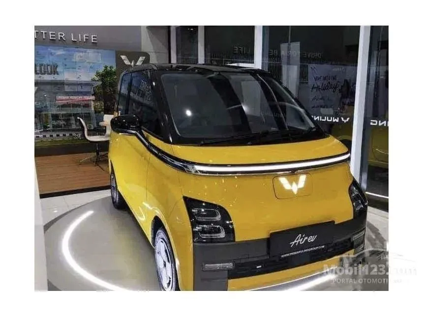 Jual Mobil Wuling EV 2024 Air ev Long Range di Jawa Barat Automatic Hatchback Kuning Rp 180.000.000