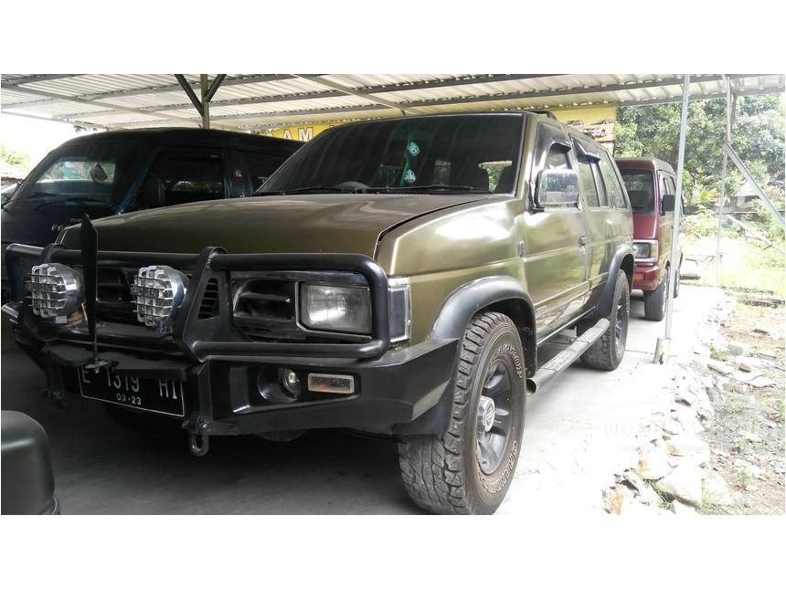 Jual Mobil Nissan Terrano 2001 Spirit 2.4 di Jawa Barat 