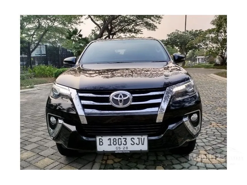 Jual Mobil Toyota Fortuner 2018 VRZ 2.4 di Banten Automatic SUV Hitam Rp 369.000.000