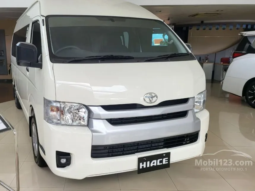 2025 Toyota Hiace Commuter Van
