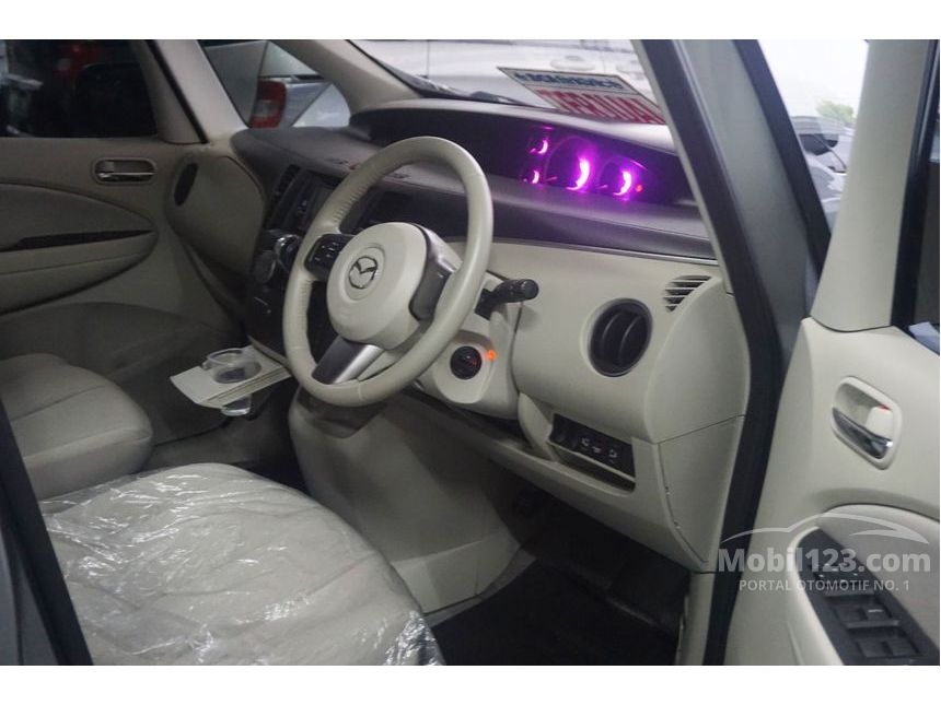 Jual Mobil  Mazda  Biante  2013 CC 2 0 di Banten Automatic 