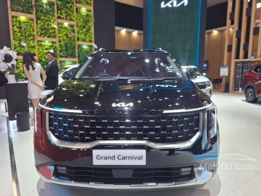 Jual Mobil KIA Grand Carnival 2024 Premiere 11 Seater 2.2 di DKI Jakarta Automatic MPV Hitam Rp 948.000.000