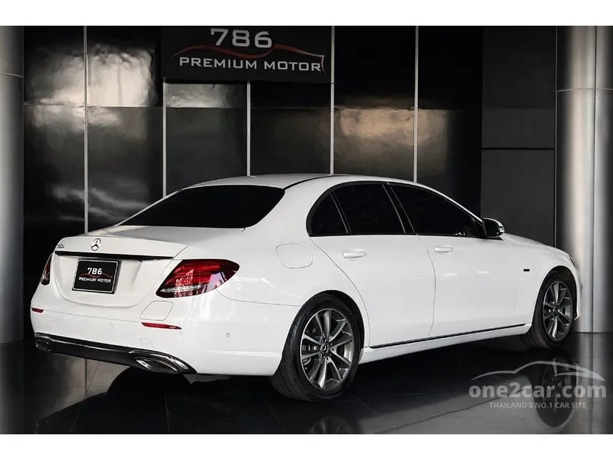 2019 Mercedes-Benz E350 e Avantgarde Sedan