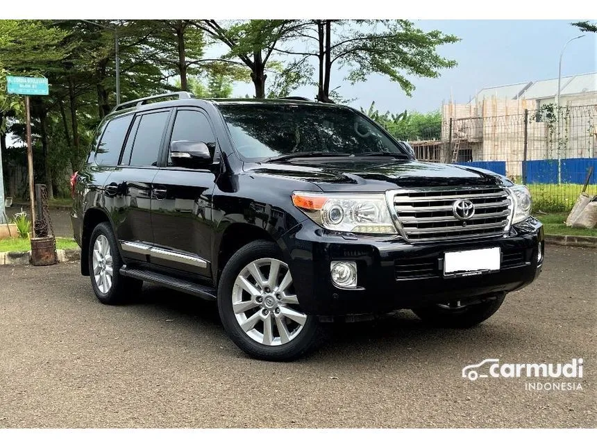 Jual Mobil Toyota Land Cruiser 2013 Full Spec E VX 4.5 di DKI Jakarta Automatic SUV Hitam Rp 1.250.000.000