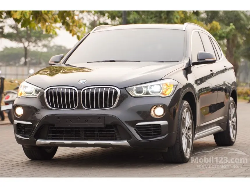 Jual Mobil BMW X1 2019 sDrive18i xLine 1.5 di Banten Automatic SUV Hitam Rp 445.000.000