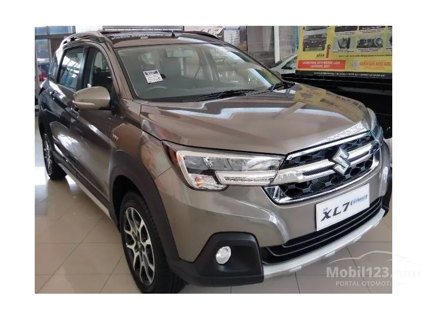 Jual Mobil Suzuki XL7 2024 ZETA 1.5 di Jawa Barat Automatic Wagon Abu