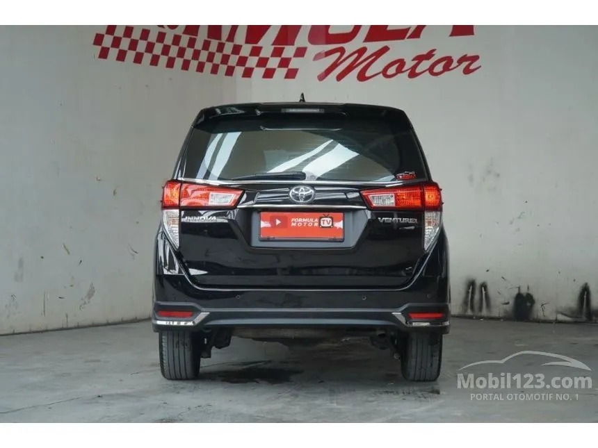 2021 Toyota Kijang Innova Venturer MPV