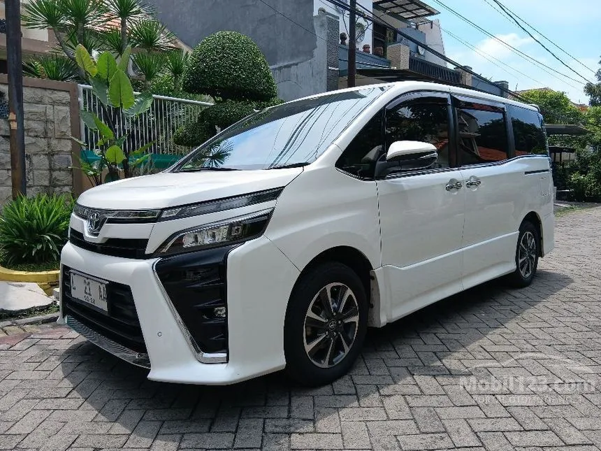 2017 Toyota Voxy MPV