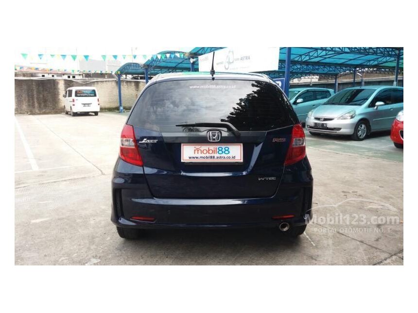 Jual Mobil Honda Jazz 2011 RS 1.5 di Jawa Barat Automatic 