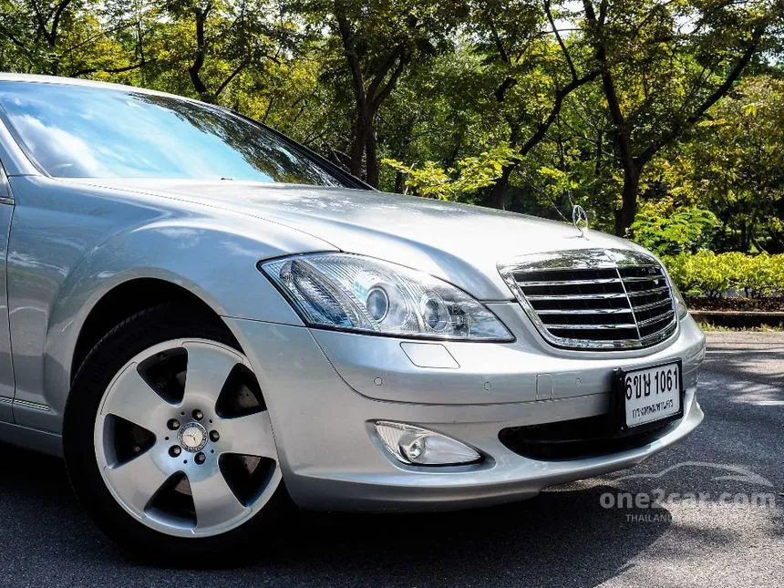 2010 Mercedes-Benz S300 Sedan