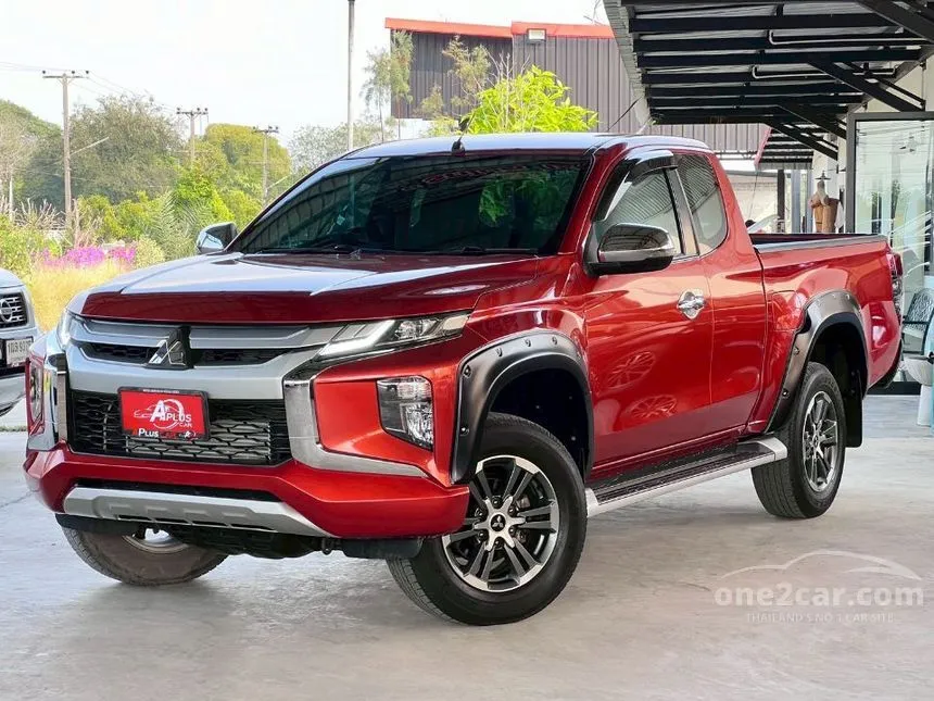 2020 Mitsubishi TRITON GLS Plus Mega Cab Pickup