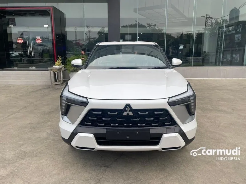 Jual Mobil Mitsubishi XFORCE 2024 Ultimate 1.5 di Jawa Barat Automatic Wagon Putih Rp 331.000.000