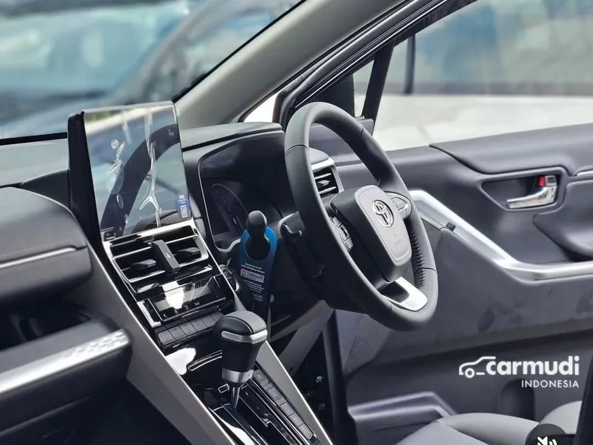 2025 Toyota Kijang Innova Zenix Q HV TSS (Non Premium Color) MPV