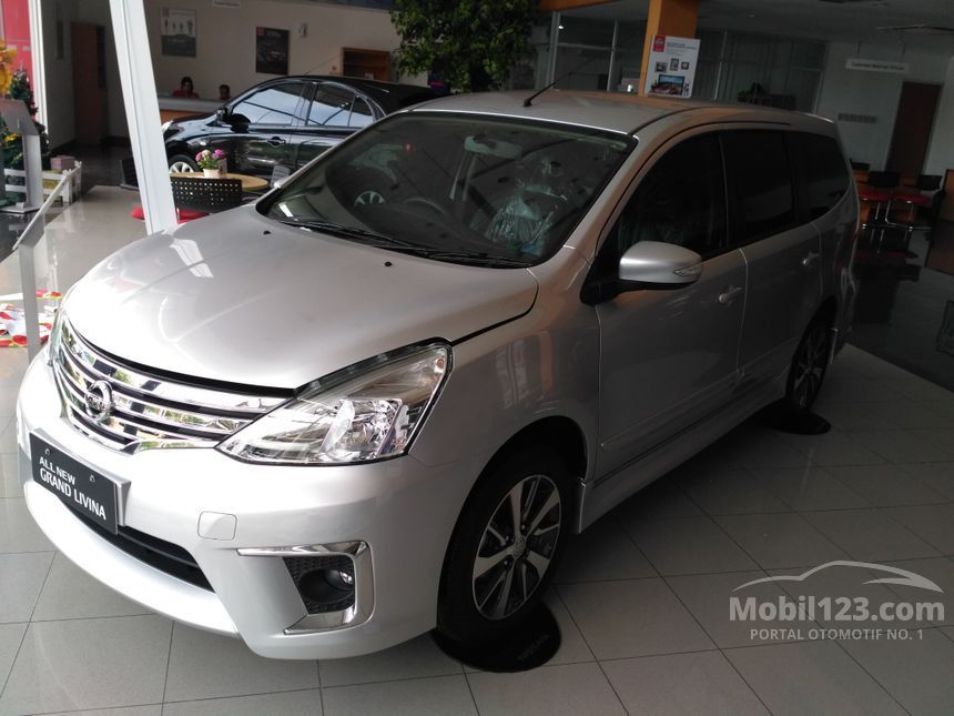 Jual Mobil Nissan Grand Livina 2019 XV Highway Star 1 5 di 