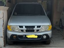 Isuzu Panther 2.5 LM Thn 2011