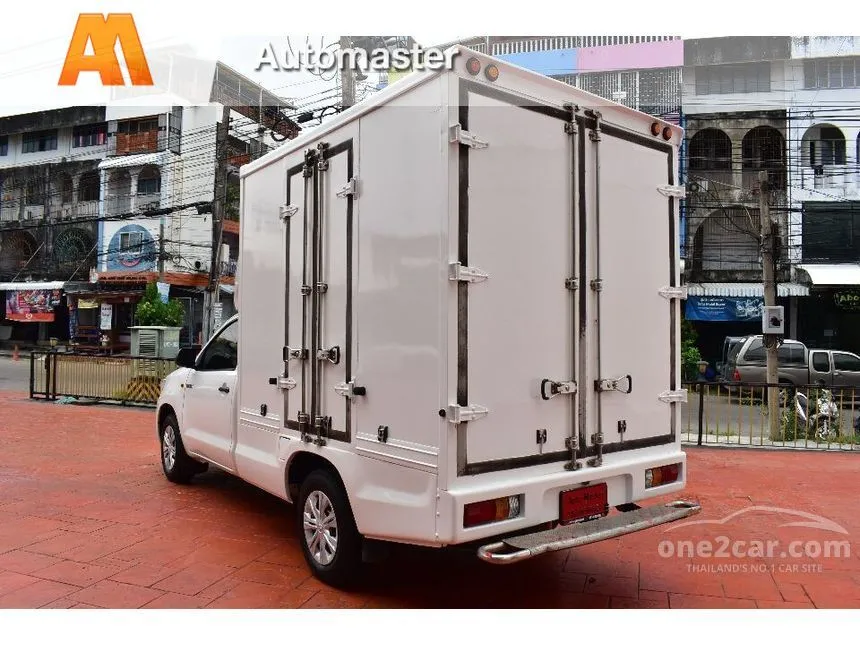 2014 Toyota Hilux Vigo J Pickup