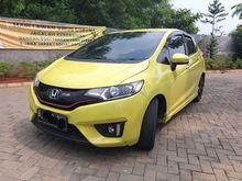 Honda Jazz Rs at limited th 2016. Dp minim ang ringan