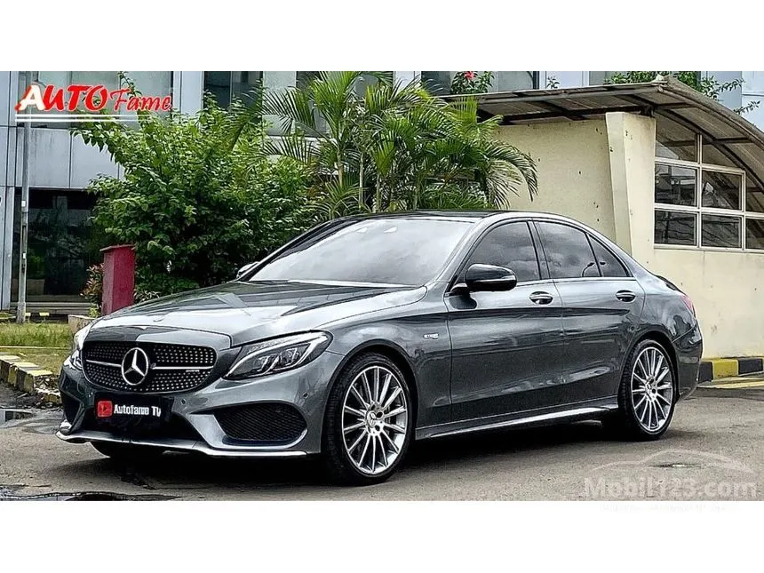 2017 Mercedes-Benz AMG C43 Sedan