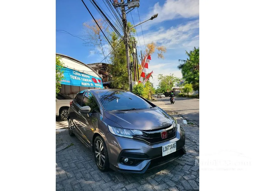 Jual Mobil Honda Jazz 2018 RS 1.5 di Jawa Timur Automatic Hatchback Abu
