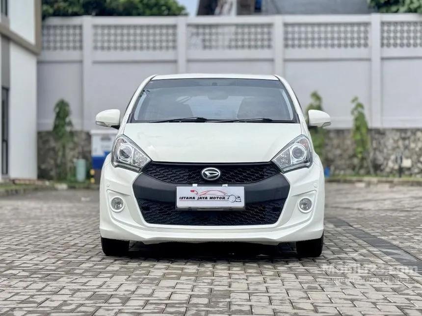 2017 Daihatsu Sirion D Hatchback