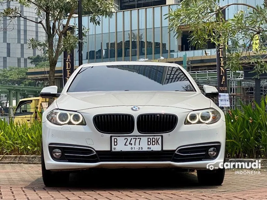 Jual Mobil BMW 520i 2014 Modern 2.0 di DKI Jakarta Automatic Sedan Putih Rp 303.000.000