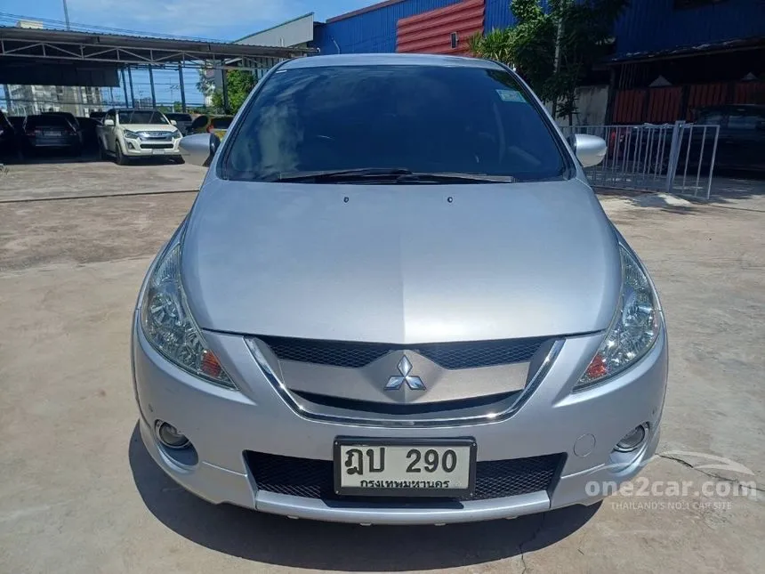 2010 Mitsubishi SPACE WAGON GT Wagon