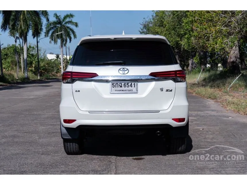 2024 Toyota FORTUNER V SUV