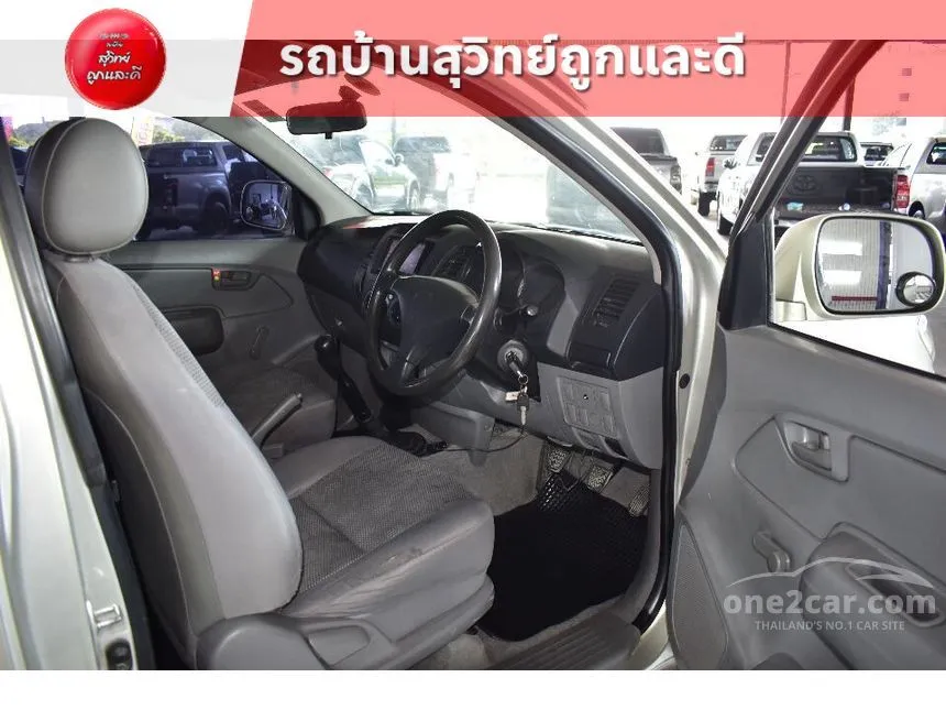 2011 Toyota Hilux Vigo J Pickup