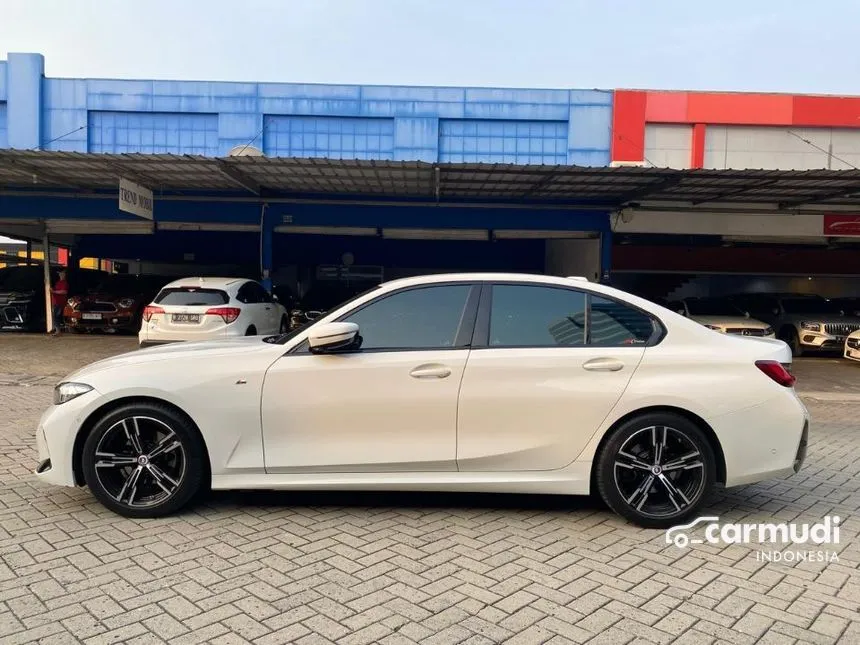 2023 BMW 320i M Sport Sedan