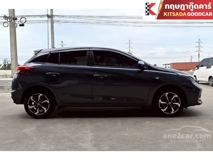 2023 Toyota YARIS Sport Hatchback
