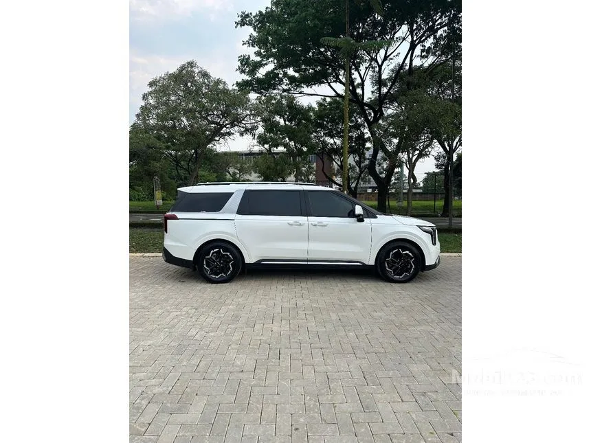 2024 KIA Grand Carnival Premiere 11 Seater MPV