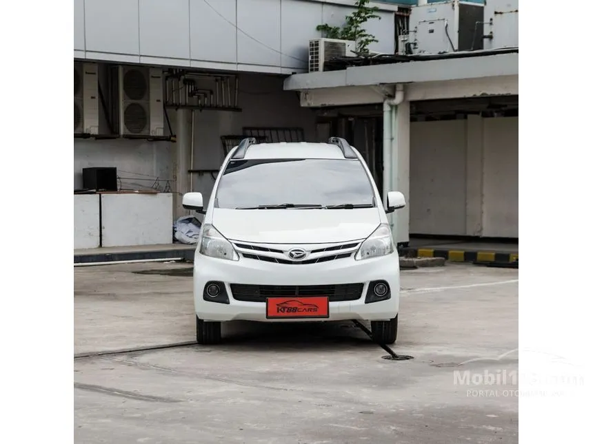Jual Mobil Daihatsu Xenia 2014 R Deluxe 1.3 di Jawa Barat Manual MPV Putih Rp 95.000.000