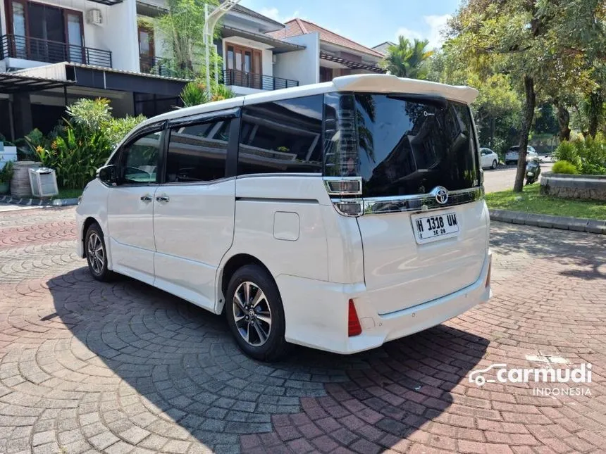 2020 Toyota Voxy Wagon