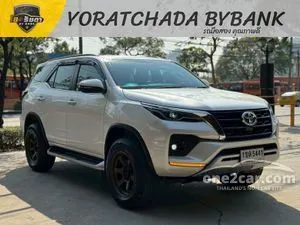 2020 Toyota FORTUNER 2.4 V SUV