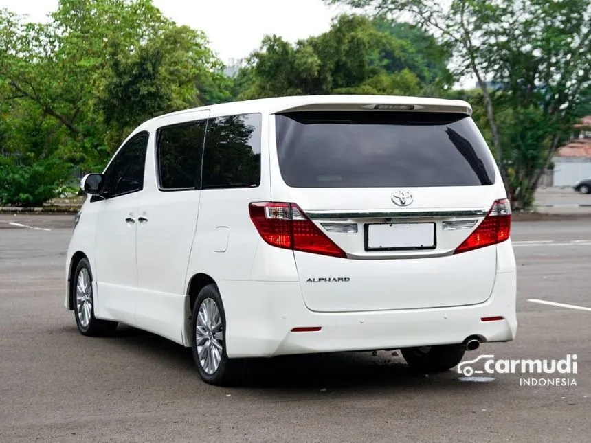 2014 Toyota Alphard SC MPV