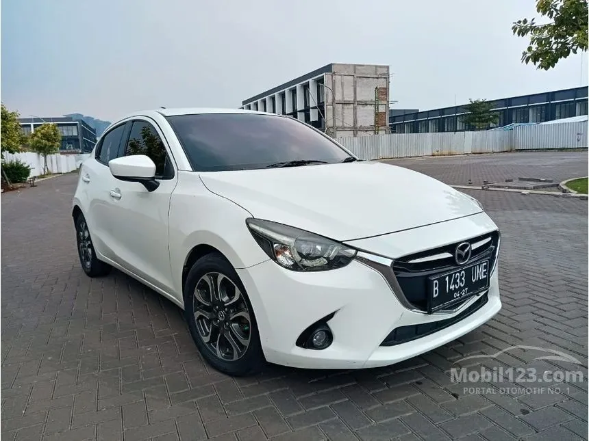 Jual Mobil Mazda 2 2015 R 1.5 di DKI Jakarta Automatic Hatchback Putih Rp 170.000.000
