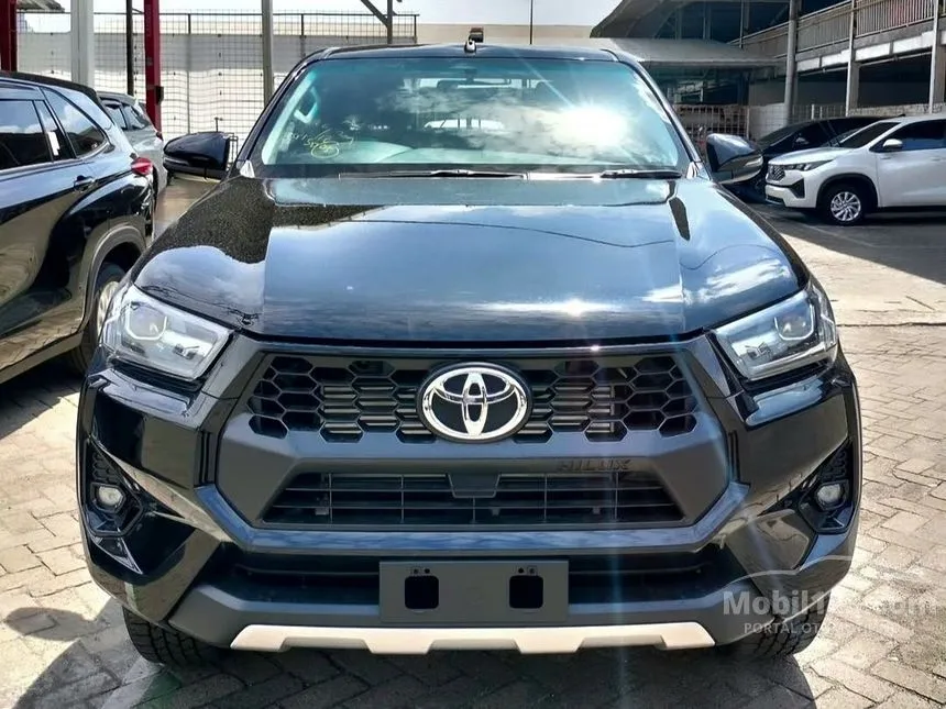 Jual Mobil Toyota Hilux 2025 V 2.4 di DKI Jakarta Automatic Pickup Hitam Rp 409.000.000