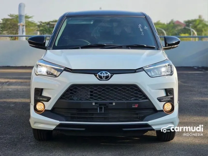 Jual Mobil Toyota Raize 2024 GR Sport 1.0 di Banten Automatic Wagon Putih Rp 233.300.000