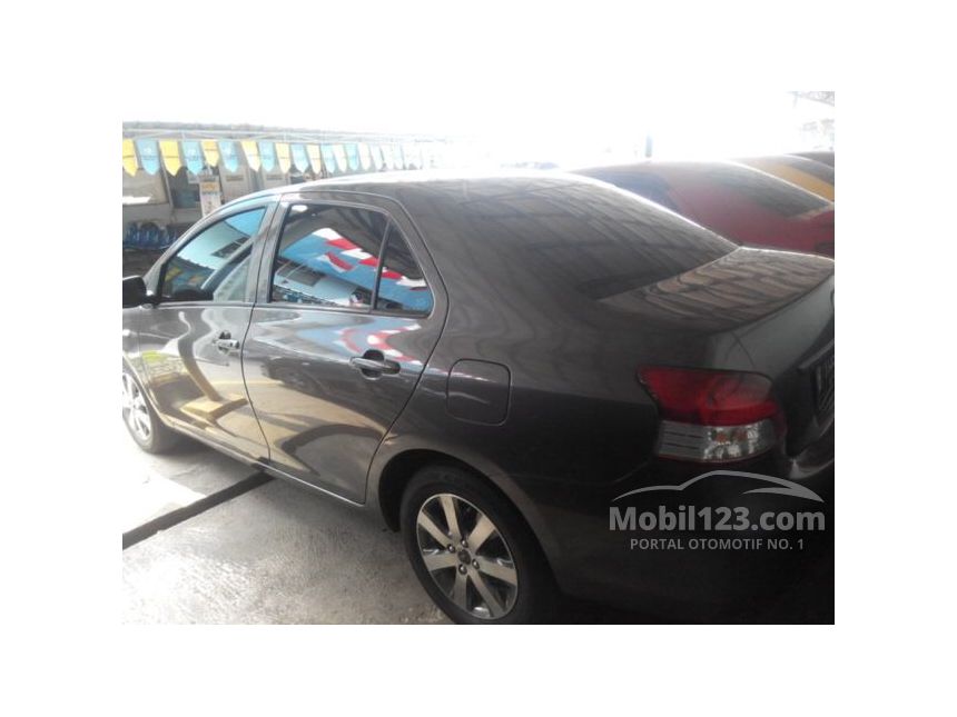 Memahami Alp Sikring (Alat Pelindung Sirkuit) pada Mobil Toyota Kijang Innova (Bukan Limo): Fungsi, Lokasi, dan Cara Menggantinya