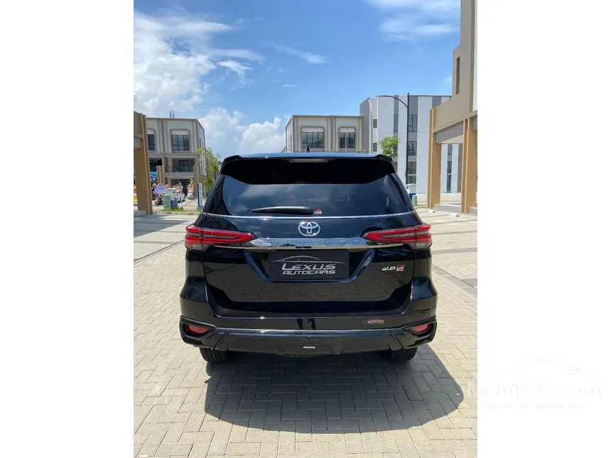 2023 Toyota Fortuner GR Sport 4X2 SUV