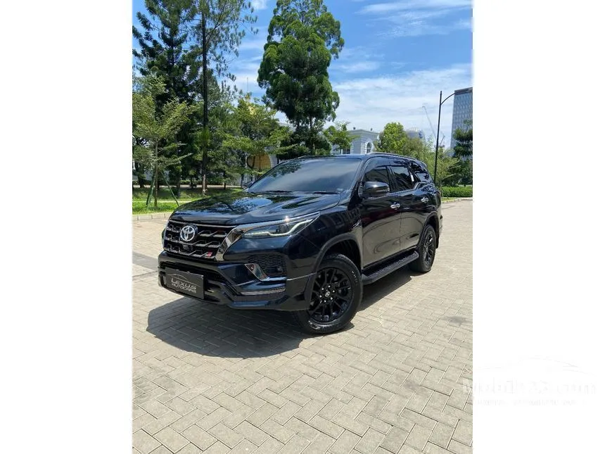 2023 Toyota Fortuner GR Sport 4X2 SUV