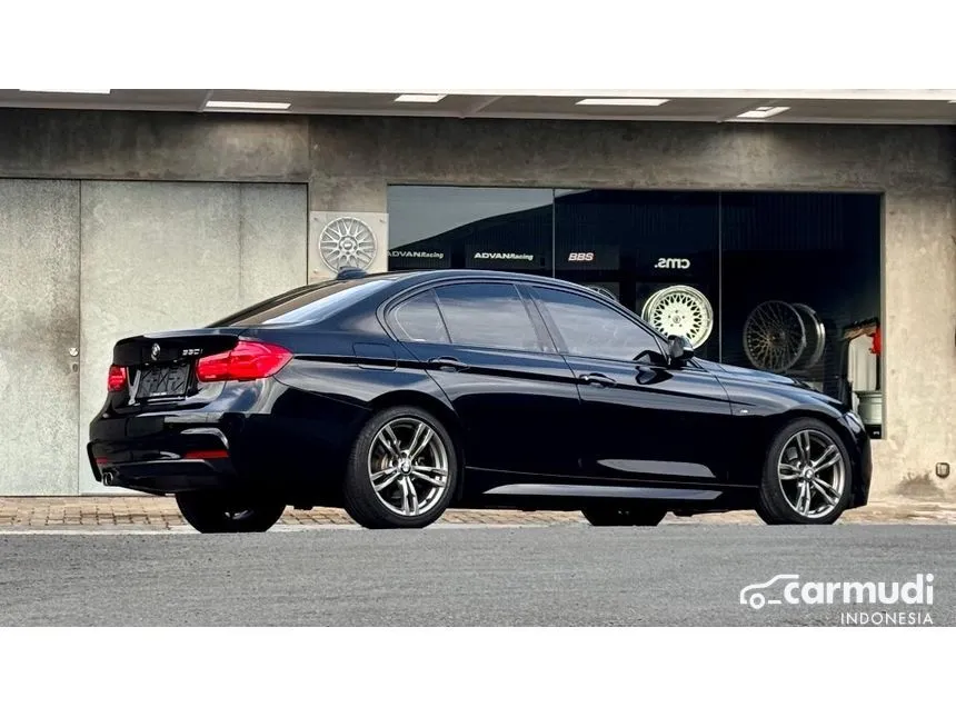 2016 BMW 330i M Sport Sedan