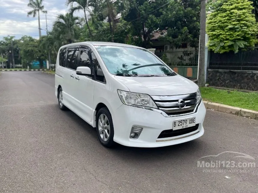 Jual Mobil Nissan Serena 2013 Panoramic 2.0 di DKI Jakarta Automatic MPV Putih Rp 150.000.000