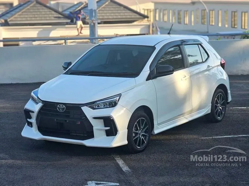 Jual Mobil Toyota Agya 2024 GR Sport 1.2 di Jawa Barat Automatic Hatchback Putih Rp 194.400.000